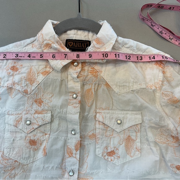 Ariat White Shirt with Orange Floral Design Size Medium Snaps - Picture 5 of 5